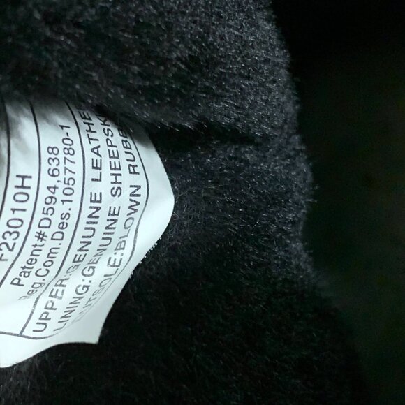 Ugg Classic Short Boots Womens 6 Black Leather Upper Sheepskin Lining Pull On - Picture 7 of 10